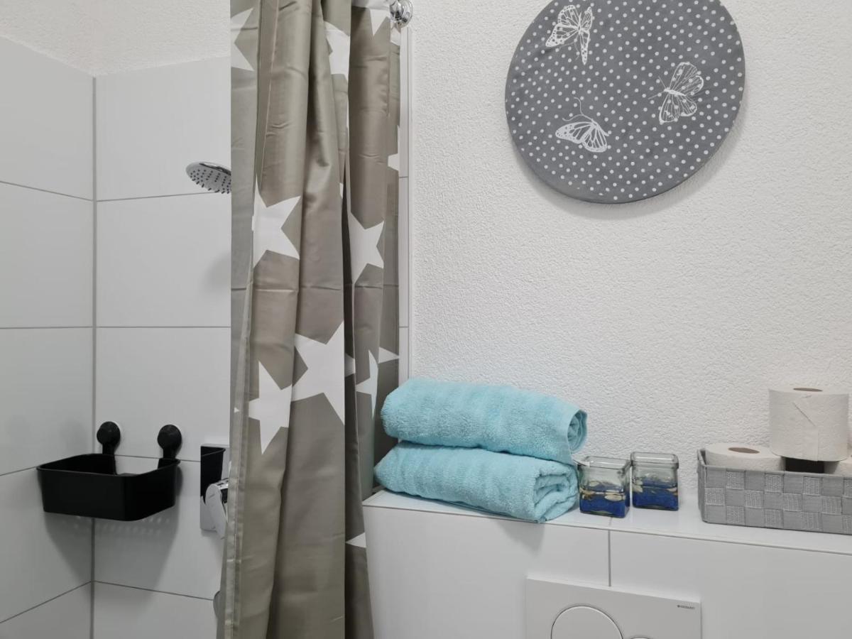 Pension Am Rathaus, 24H Check-In Mundelsheim ภายนอก รูปภาพ